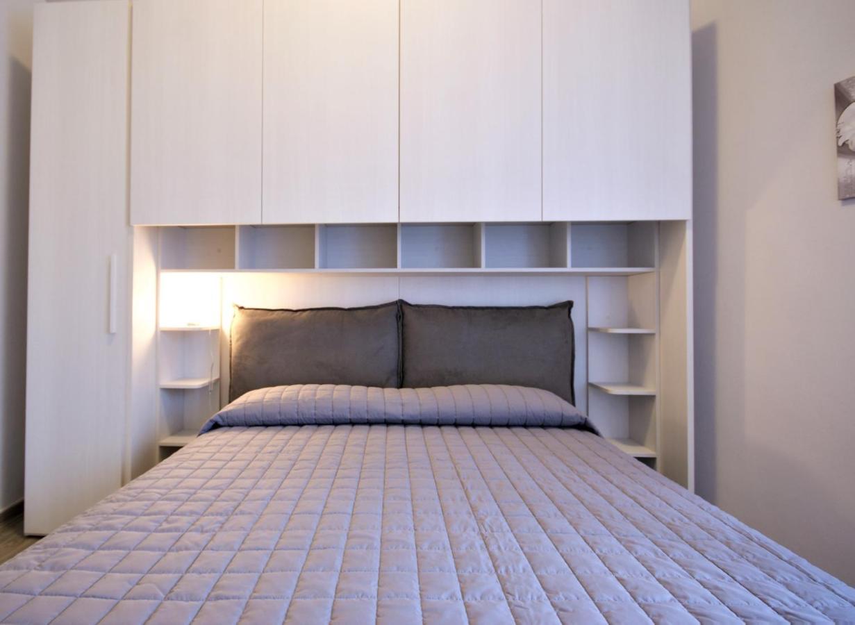 Casa Di Luigi Ed Ernestina Apartment Dolcedo Bagian luar foto