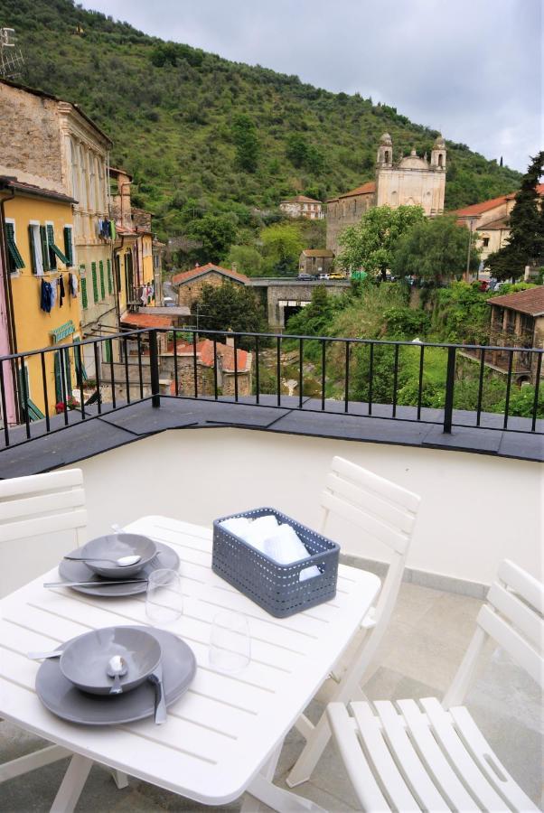 Casa Di Luigi Ed Ernestina Apartment Dolcedo Bagian luar foto
