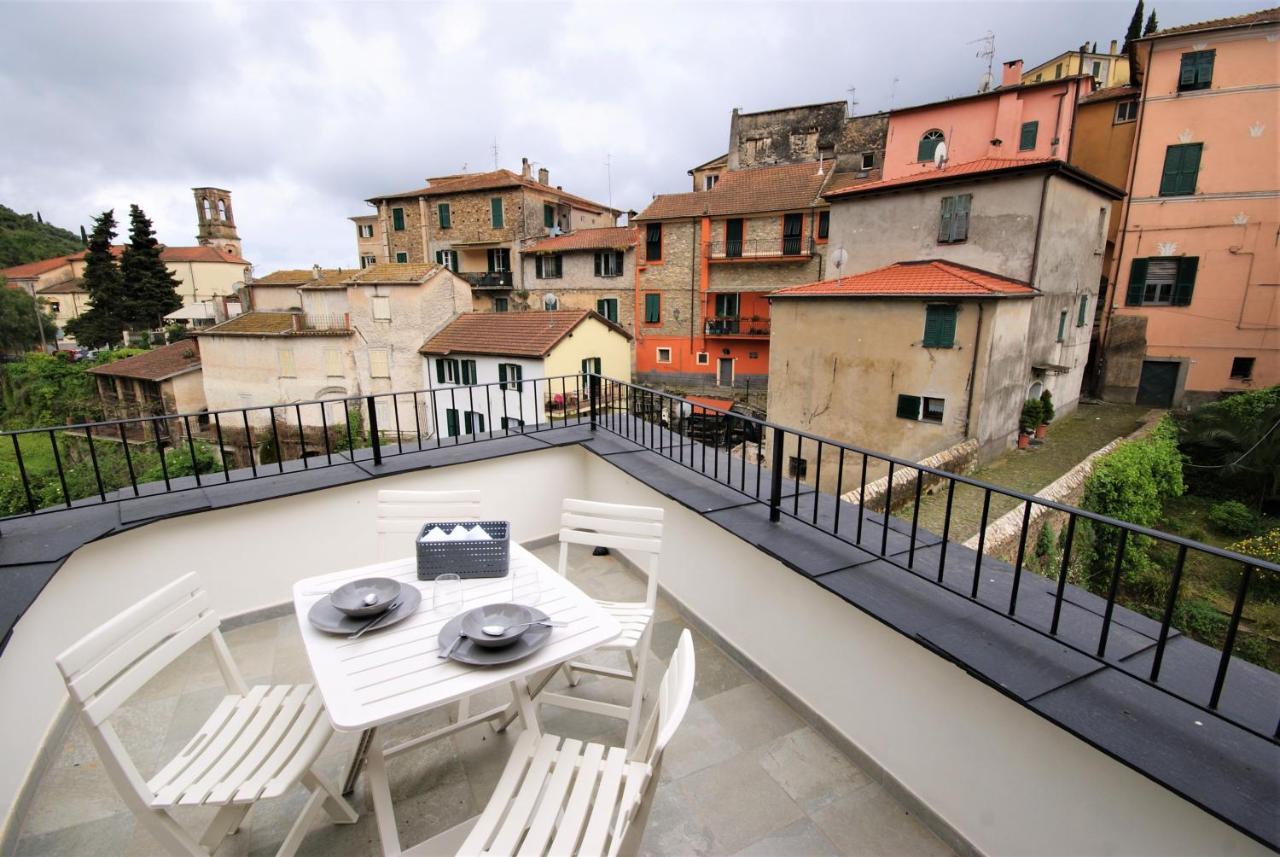 Casa Di Luigi Ed Ernestina Apartment Dolcedo Bagian luar foto